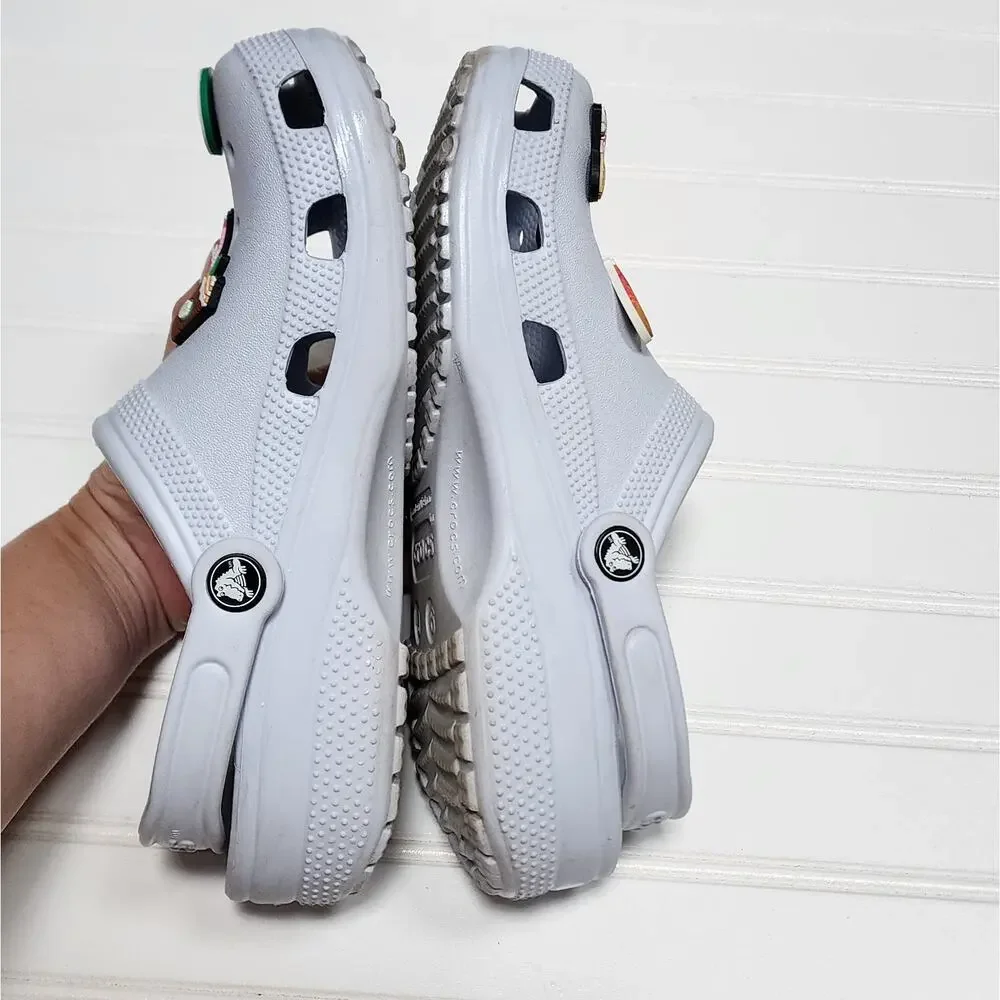 Crocs Classic Kids Clogs Sandals Size 6 Big Kids